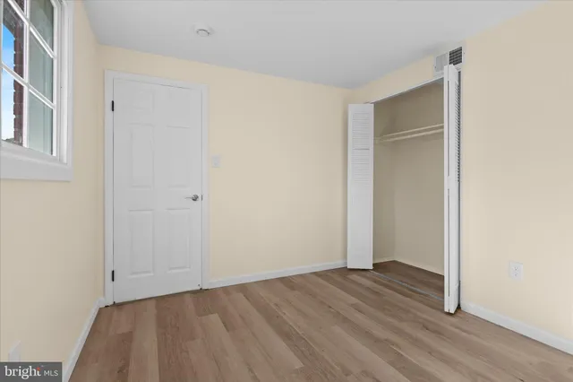 $487,500 | 14220 Fallbrook Lane, Woodbridge, VA 22193