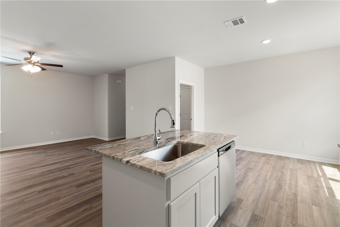 2602 Falcon Ridge Drive Bryan, TX 77803 - Photo 10 of 30