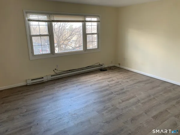 $2,700 | 12 Irving Place, Unit A, Danbury, CT 06810