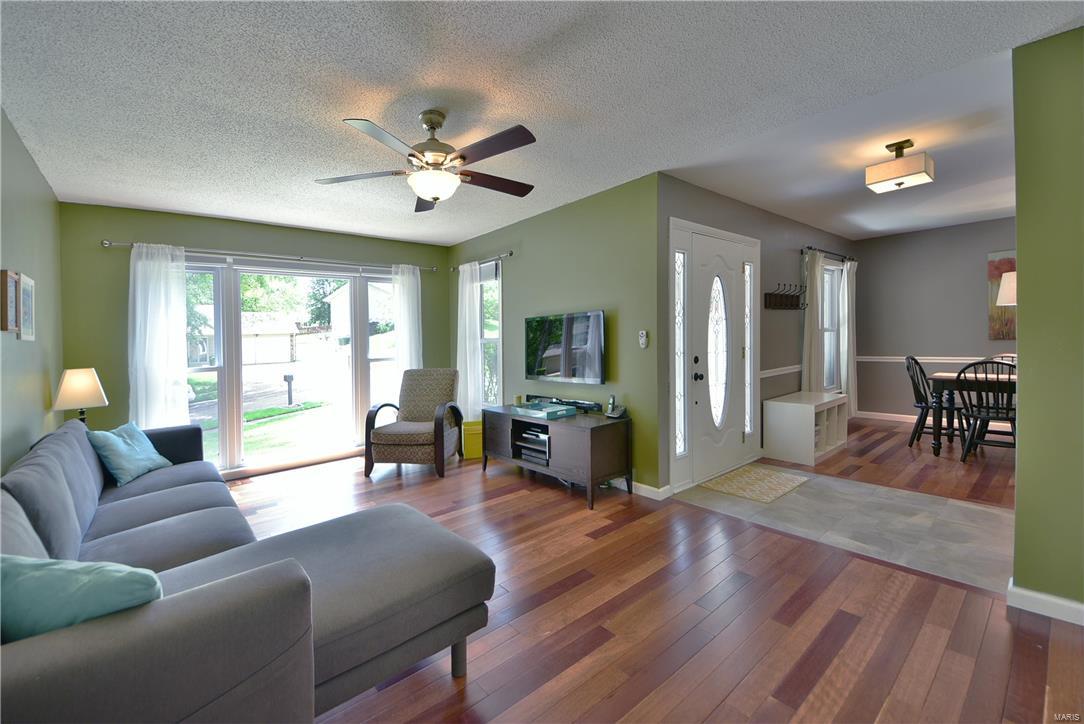 1522 Ploma Drive Ballwin, MO 63021 - Photo 3 of 23