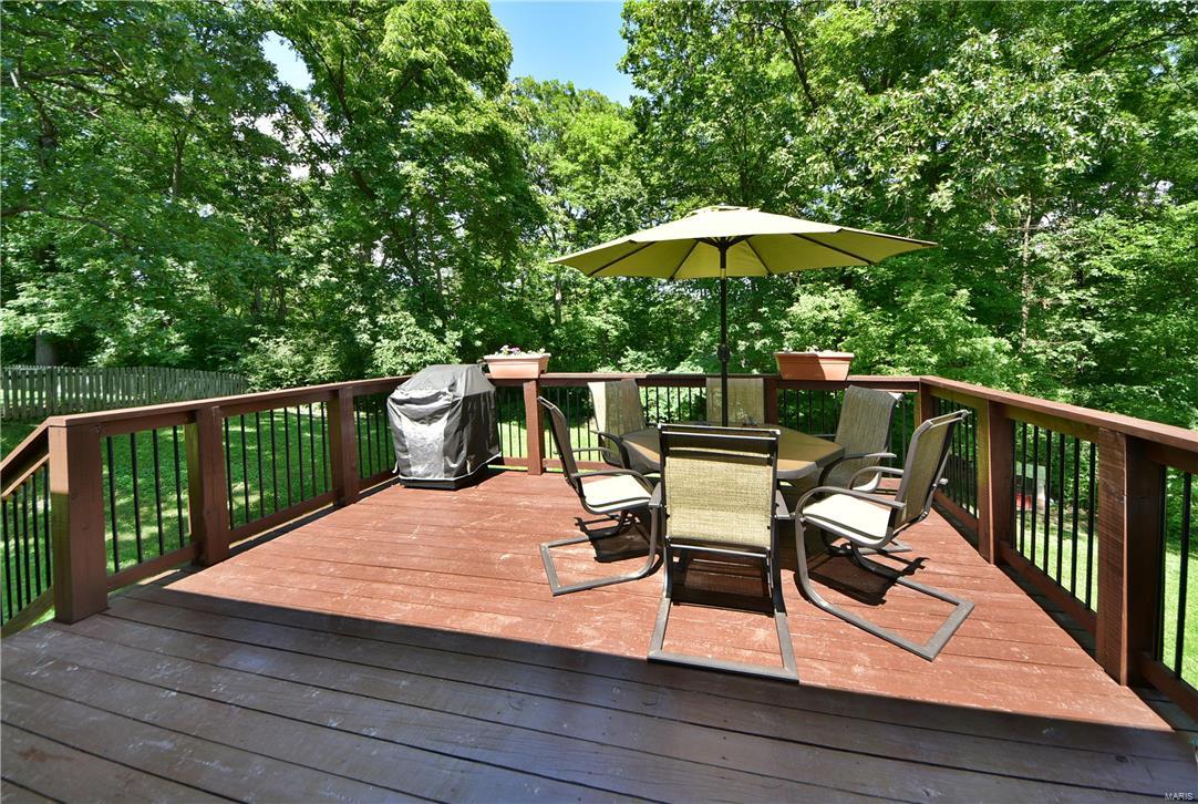 1522 Ploma Drive Ballwin, MO 63021 - Photo 4 of 23