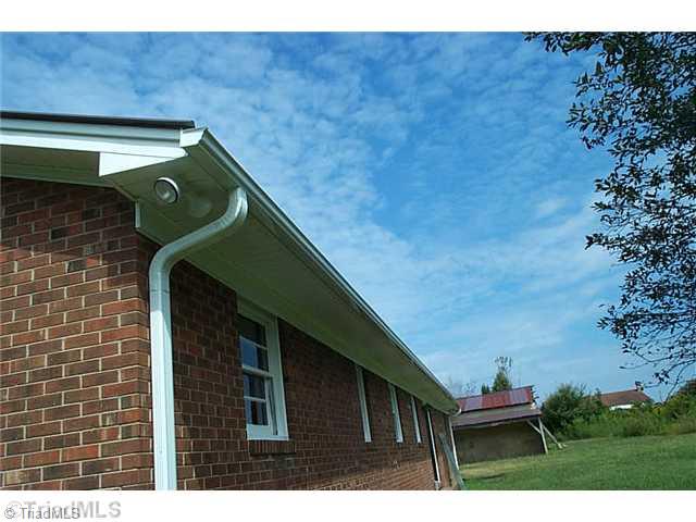 2473 Wright Road Lexington, NC 27292 - Photo 2 of 10 Exterior Back.