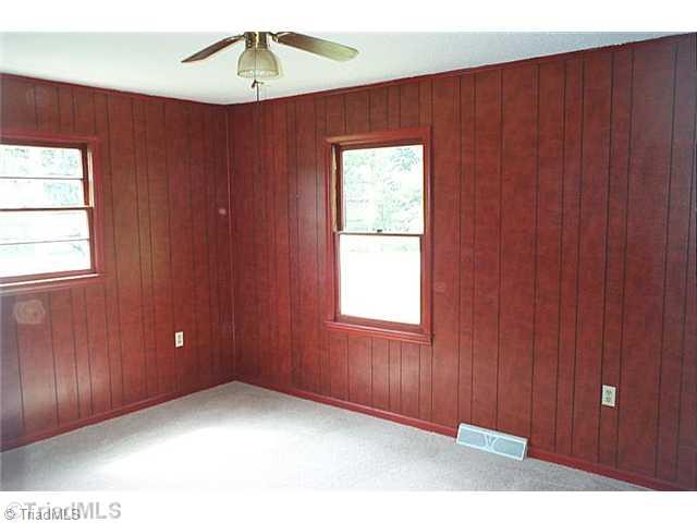 2473 Wright Road Lexington, NC 27292 - Photo 10 of 10 2nd Bedroom.
