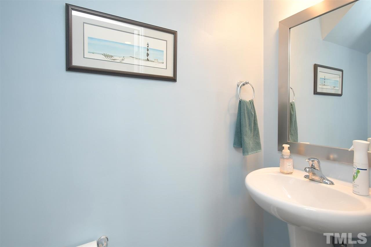 1009 Silver Farm Road Raleigh, NC 27603 - Photo 11 of 21