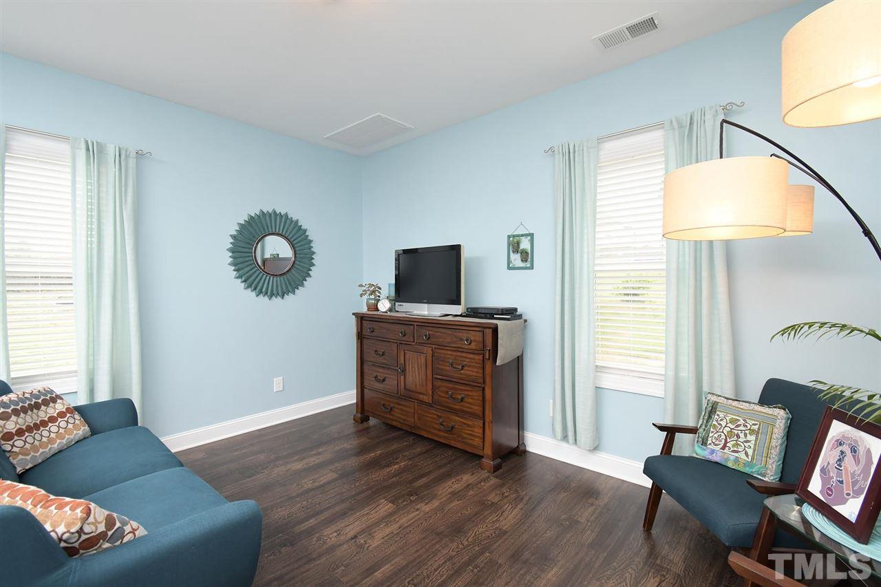 1009 Silver Farm Road Raleigh, NC 27603 - Photo 9 of 21