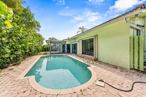 $699,000 | 2753 Northwest 34th Street, Boca Raton, FL 33434