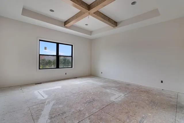 $699,900 | 1839 Woodward Circle, Raymore, MO 64083