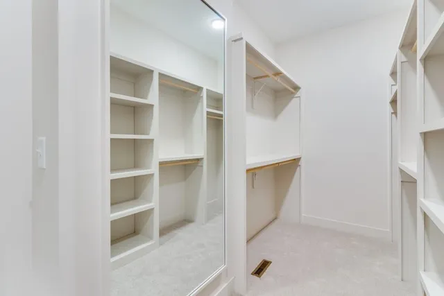 $699,900 | 1839 Woodward Circle, Raymore, MO 64083