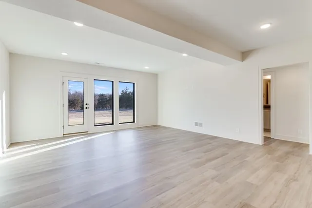 $699,900 | 1839 Woodward Circle, Raymore, MO 64083