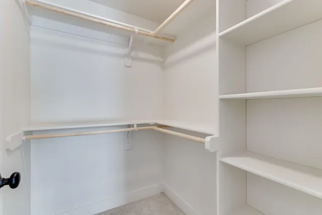 $699,900 | 1839 Woodward Circle, Raymore, MO 64083