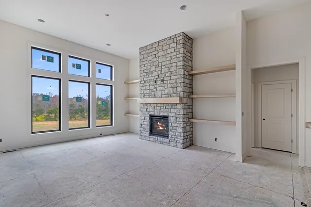 $699,900 | 1839 Woodward Circle, Raymore, MO 64083