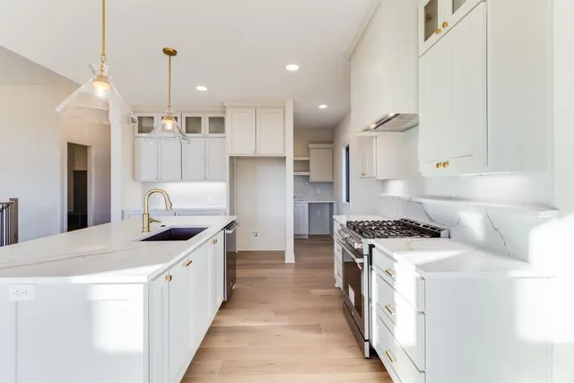 $699,900 | 1839 Woodward Circle, Raymore, MO 64083