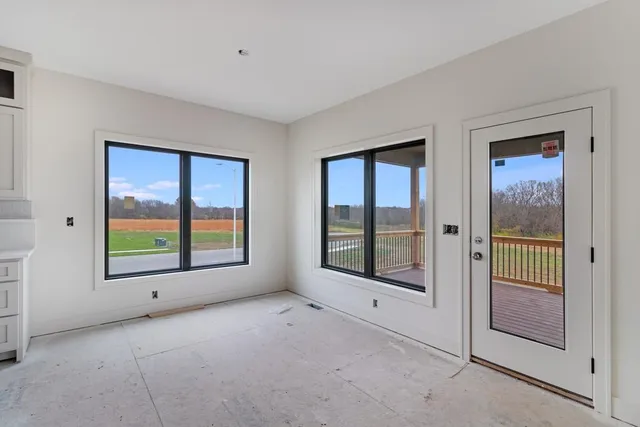 $699,900 | 1839 Woodward Circle, Raymore, MO 64083