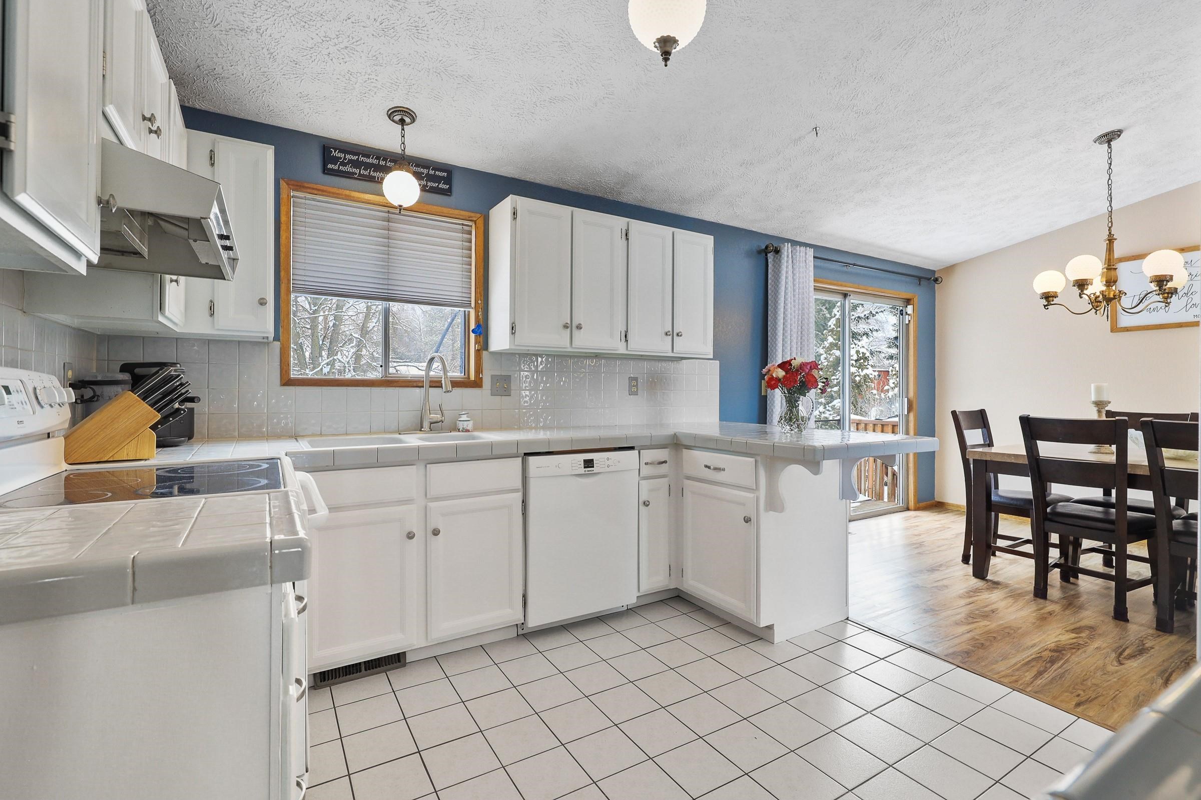 2322 South Bannen Road Spokane Valley, WA 99037 - Photo 11 of 27 Gallery Image 11