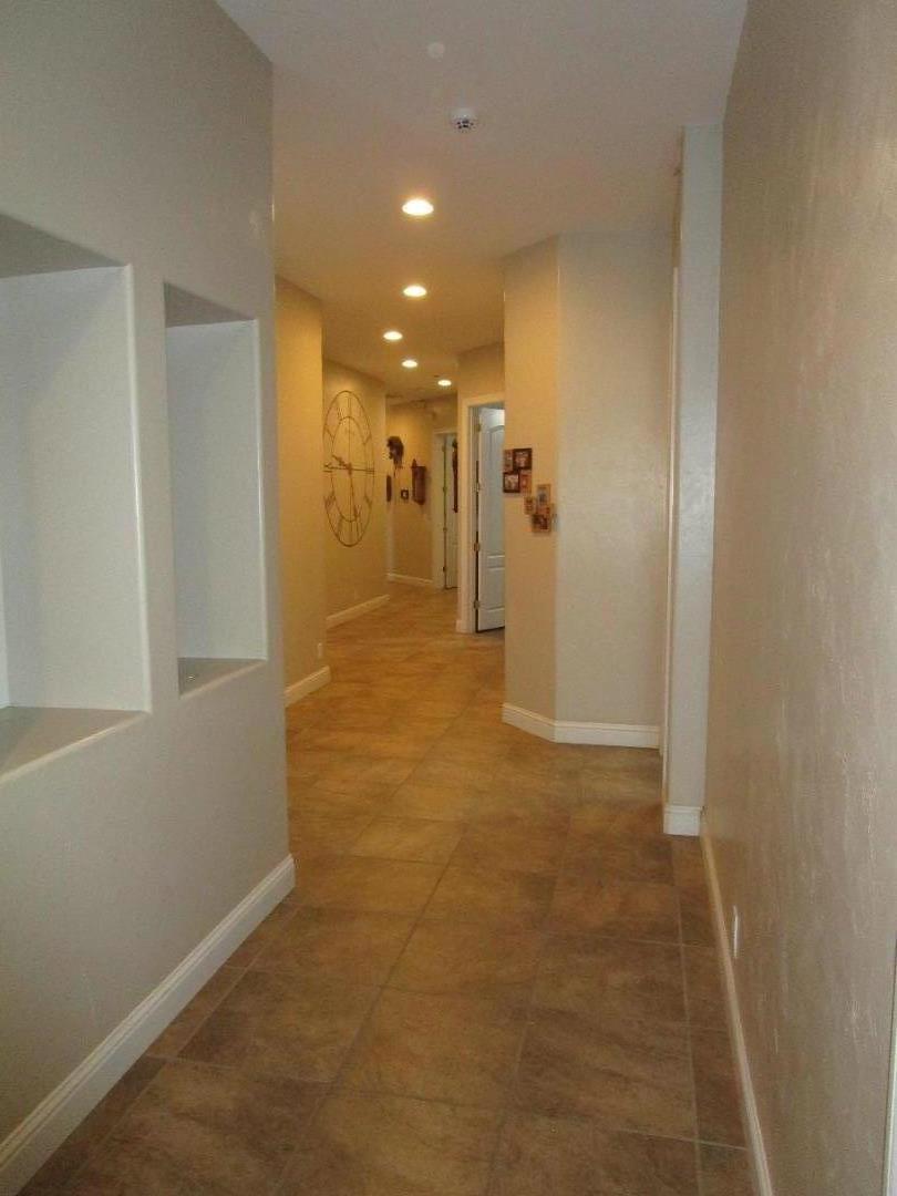 1320 Spring Grove Road Hollister, CA 95023 - Photo 24 of 51 a view of a hallway