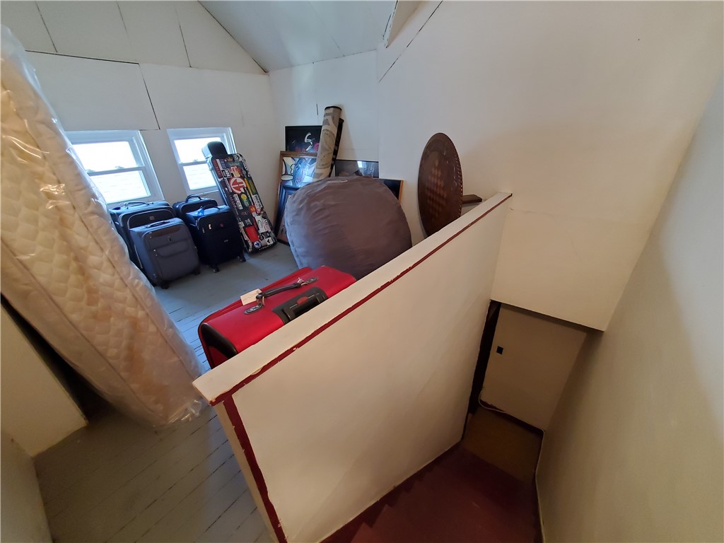 274 Field Street Rochester, NY 14620 - Photo 10 of 17
