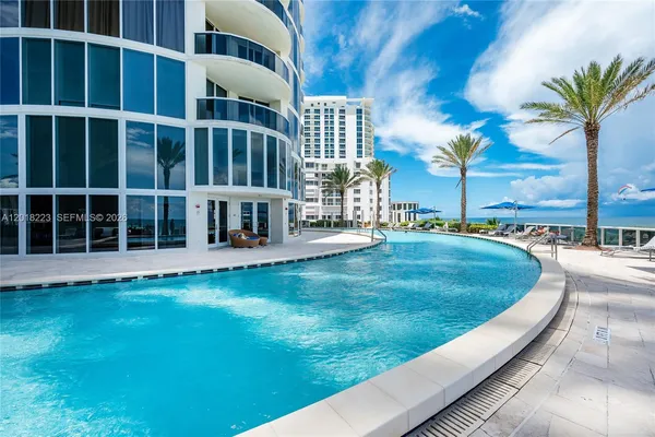 $5,200 | 17201 Collins Avenue, Unit 506, Sunny Isles Beach, FL 33160