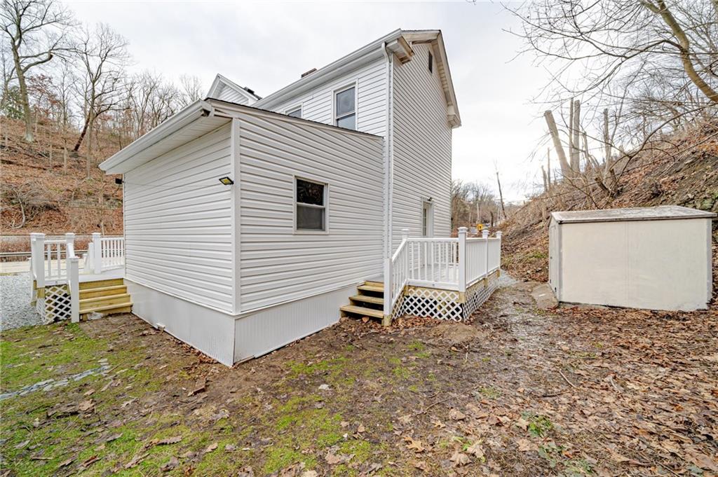 1629 Streets Run Road Pittsburgh, PA 15227 - Photo 31 of 32 Gallery Image 31