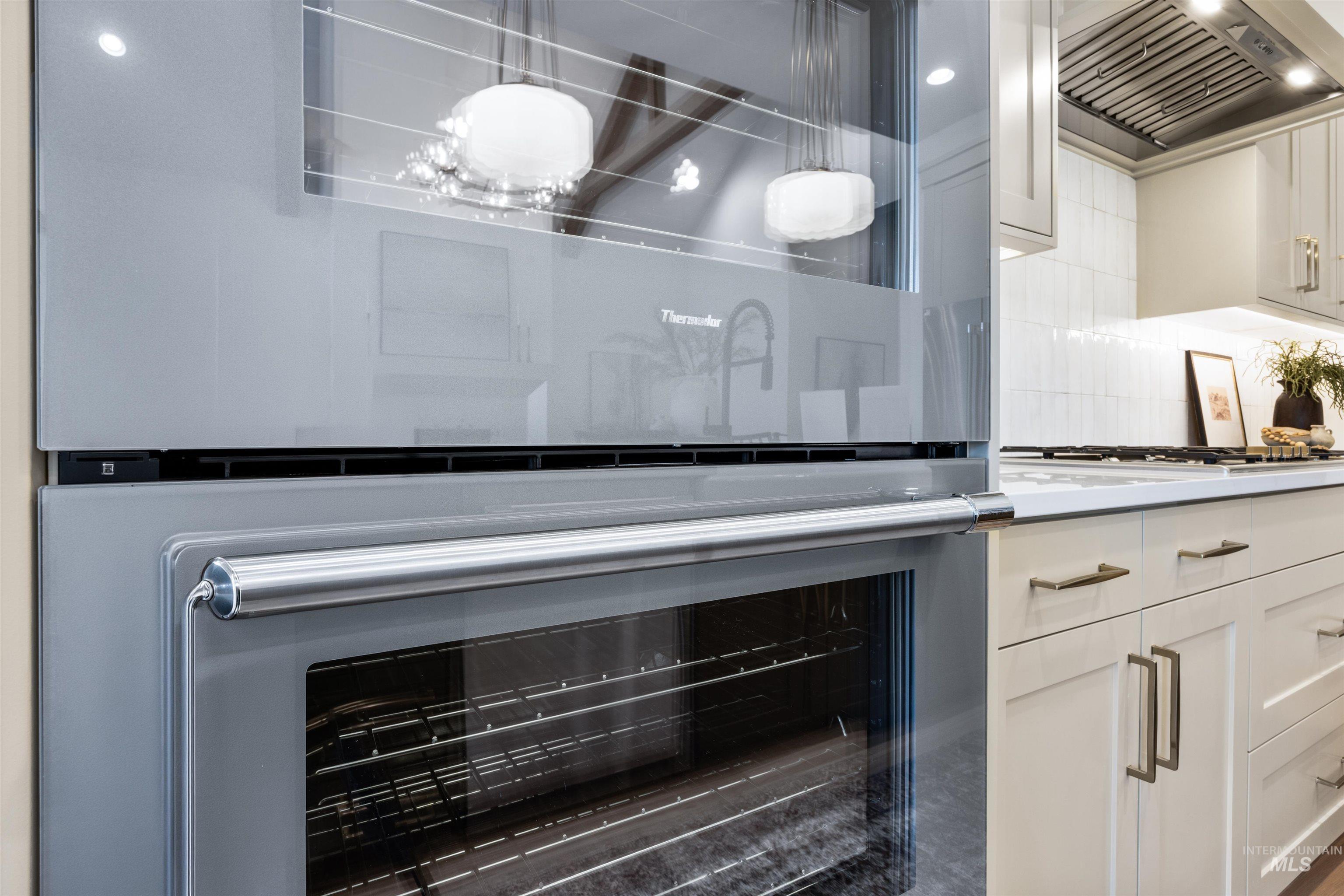 904 East Escalation Street Meridian, ID 83642 - Photo 25 of 36 Double wall oven with stainless steel handle