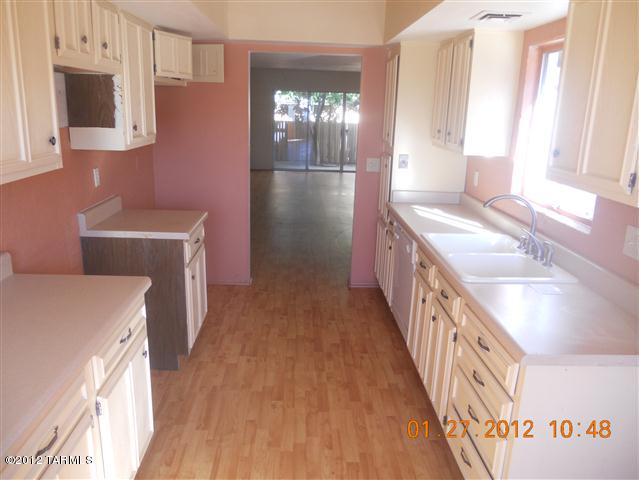 2525 East Prince Road, Unit 25 Tucson, AZ 85716 - Photo 3 of 12