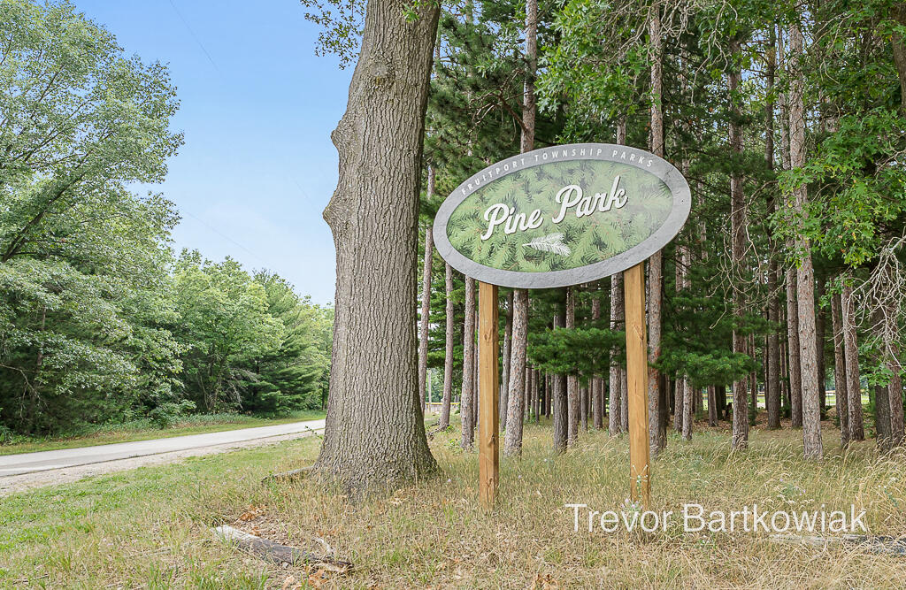 4170 Quarterline Road Muskegon, MI 49444 - Photo 5 of 30 4170Quarterline07Lores