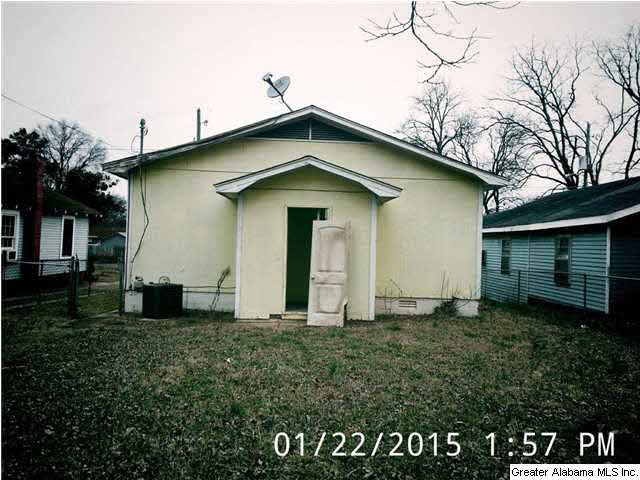 2209 Powderly Avenue Southwest Birmingham, AL 35211 - Photo 2 of 9