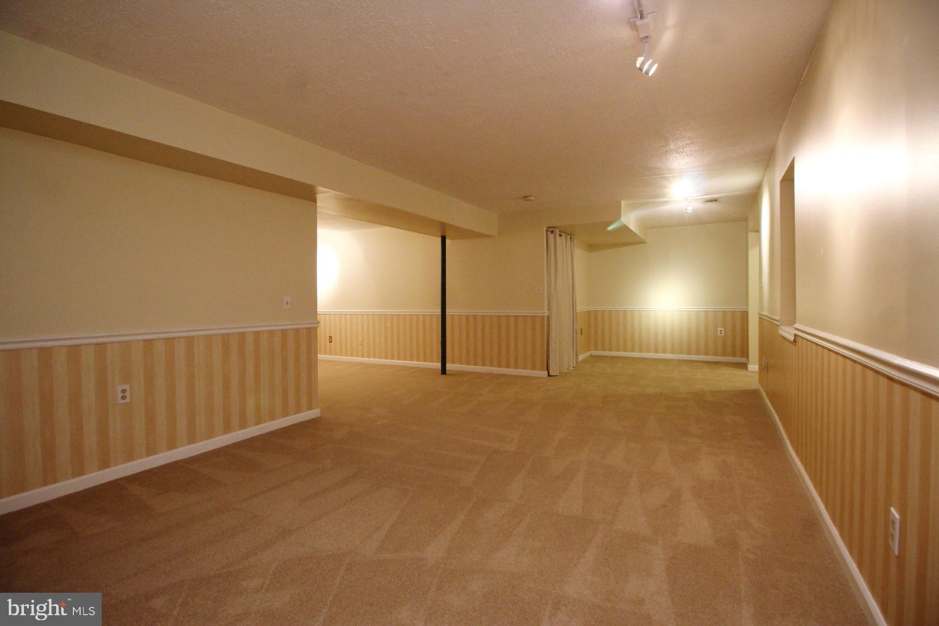 1649 Bennington Hollow Lane Reston, VA 20194 - Photo 22 of 29