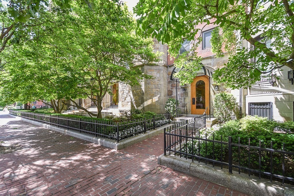 492 Beacon Street, Unit 13 Boston, MA 02115 - Photo 20 of 24