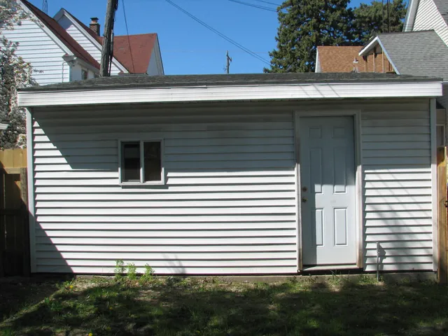 $120,000 | 4314 Sheridan Road, Kenosha, WI 53140