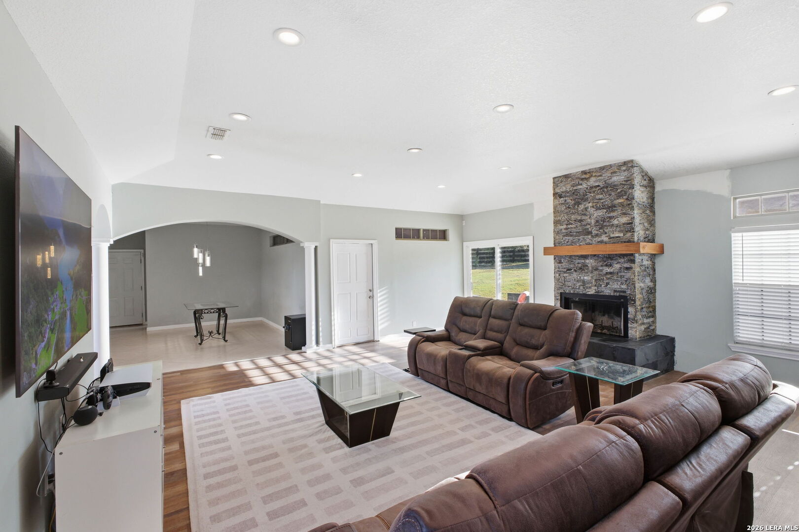 30870 Bridlegate Drive Bulverde, TX 78163 - Photo 11 of 44 a living room with furniture