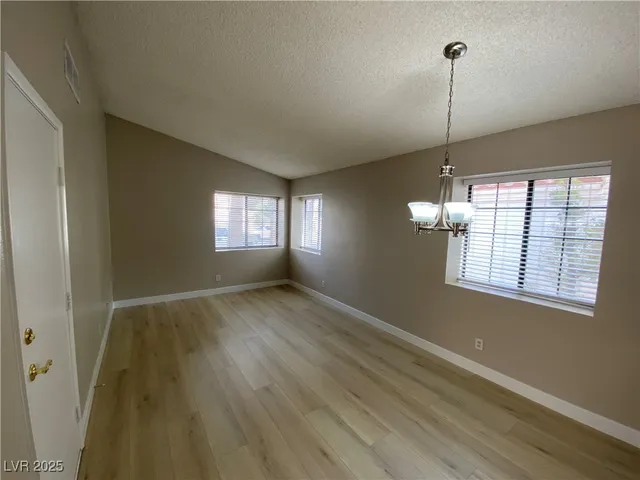 $1,995 | 376 Legacy Drive, Henderson, NV 89014