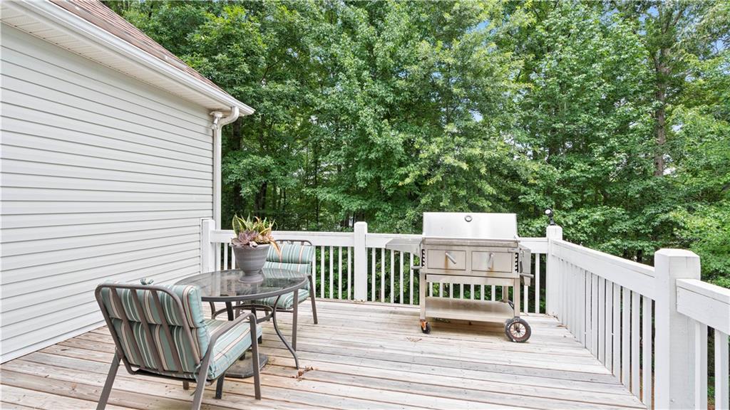 91 Medallion Park Newnan, GA 30265 - Photo 31 of 45 a view of a chair and tables