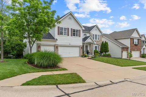 $585,000 | 350 Palisades Ridge Court, Eureka, MO 63025