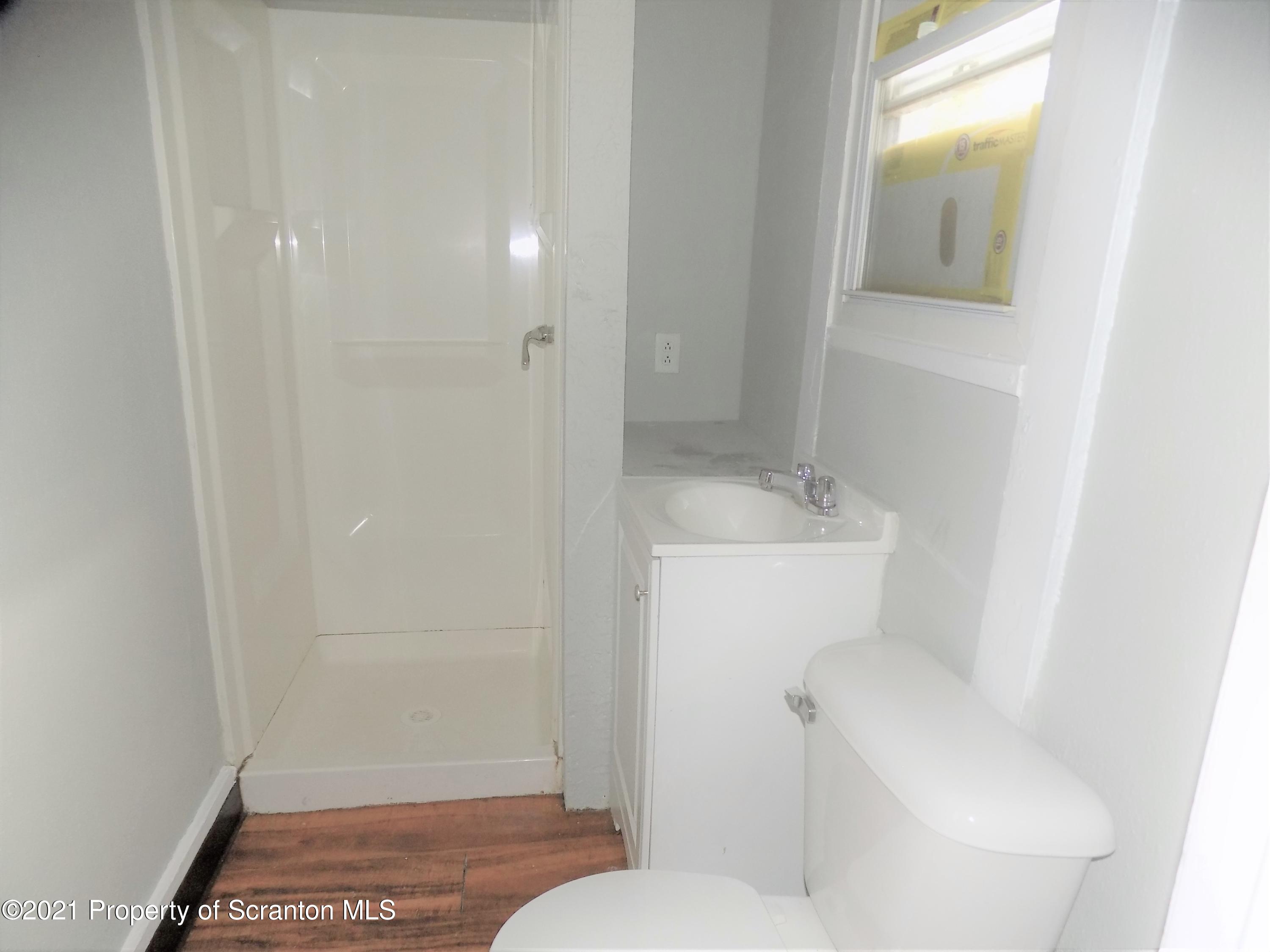 344 Maple Street Scranton, PA 18505 - Photo 4 of 13 Bathroom