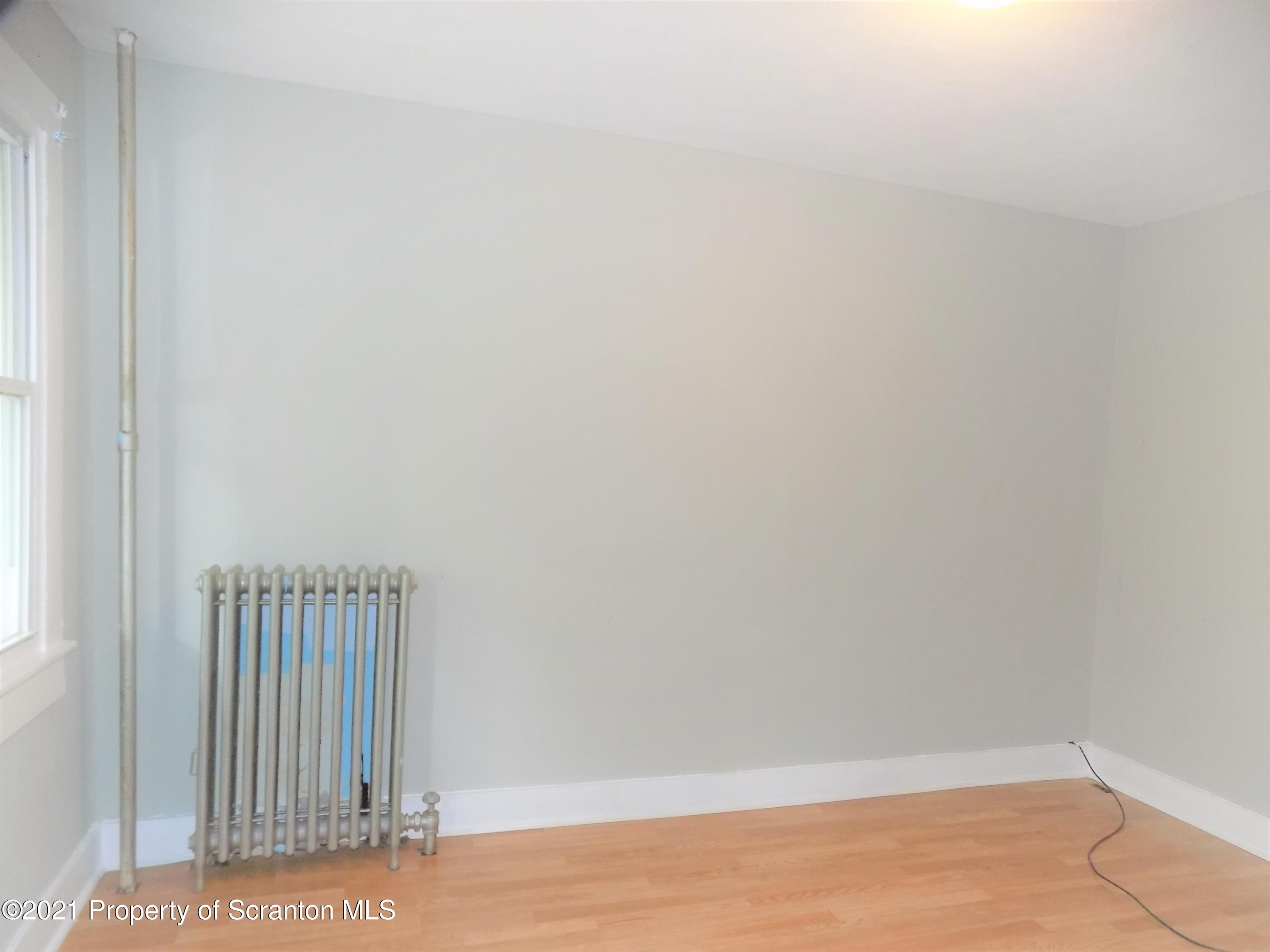 344 Maple Street Scranton, PA 18505 - Photo 6 of 13 Living Room View 2