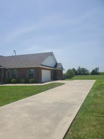 $2,450 | 989 Southgate Court, Farmersville, TX 75442