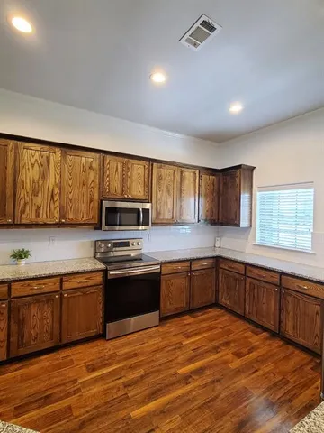 $2,450 | 989 Southgate Court, Farmersville, TX 75442