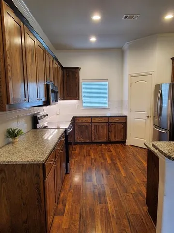 $2,450 | 989 Southgate Court, Farmersville, TX 75442