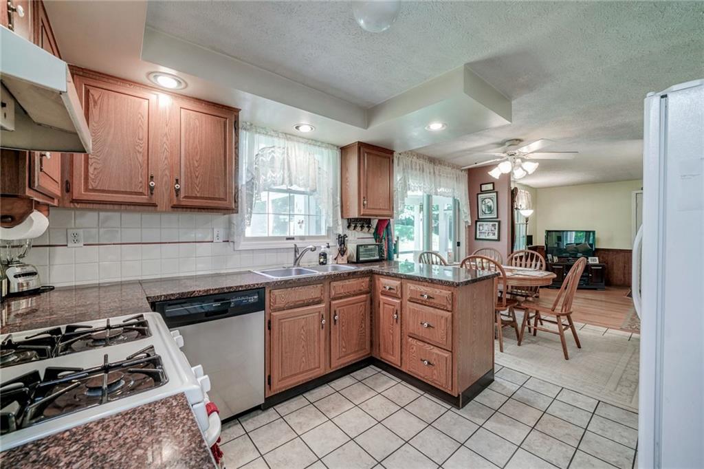 260 Ferry Road Sewickley, PA 15143 - Photo 8 of 20