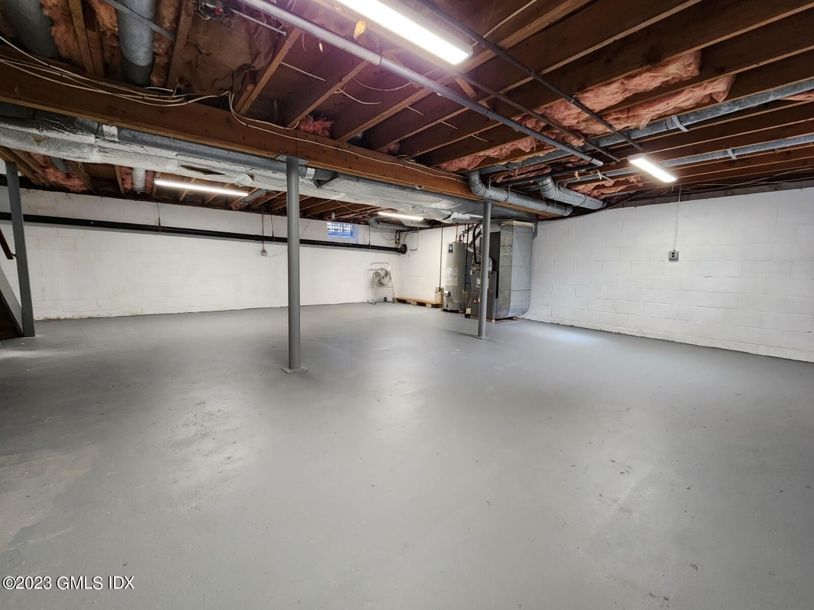 96 Valley Road, Unit 18 Cos Cob, CT 06807 - Photo 21 of 24 a view of an empty room