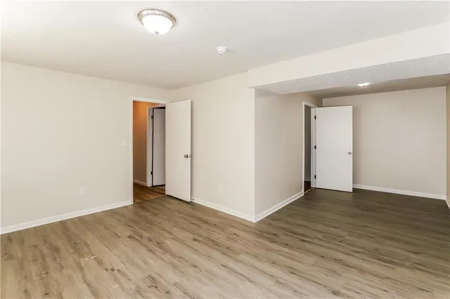 $1,875 | 810 Rowell Street, Excelsior Springs, MO 64024