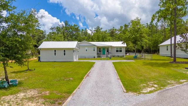 $249,900 | 211 West Renoir Road, DeFuniak Springs, FL 32433