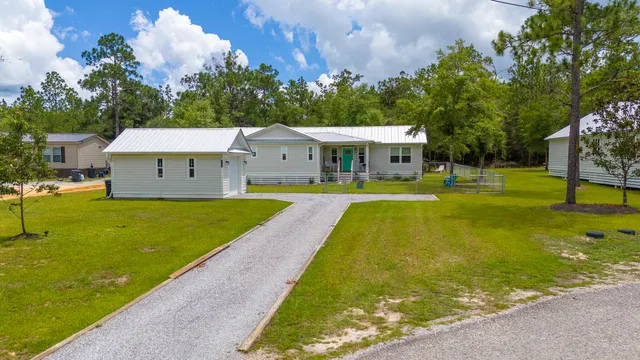 $249,900 | 211 West Renoir Road, DeFuniak Springs, FL 32433