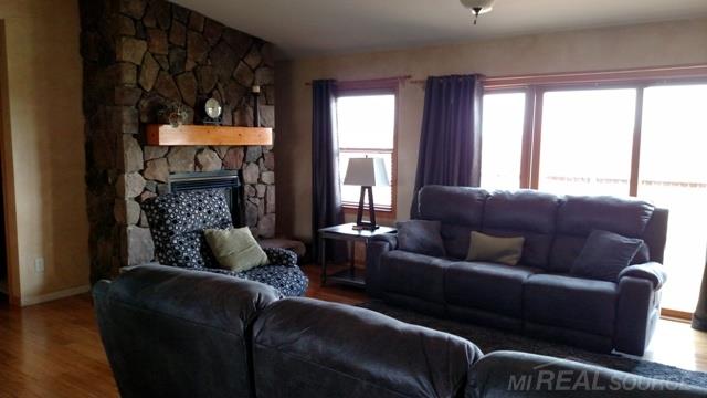 2505 Castle Road North Branch, MI 48461 - Photo 7 of 23