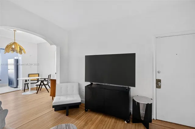 $295,000 | 1553 Meridian Avenue, Unit 103, Miami Beach, FL 33139