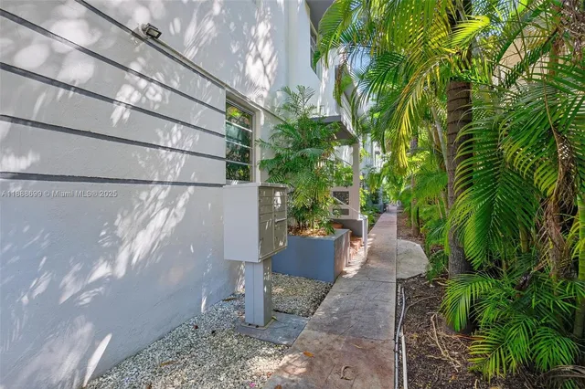 $295,000 | 1553 Meridian Avenue, Unit 103, Miami Beach, FL 33139