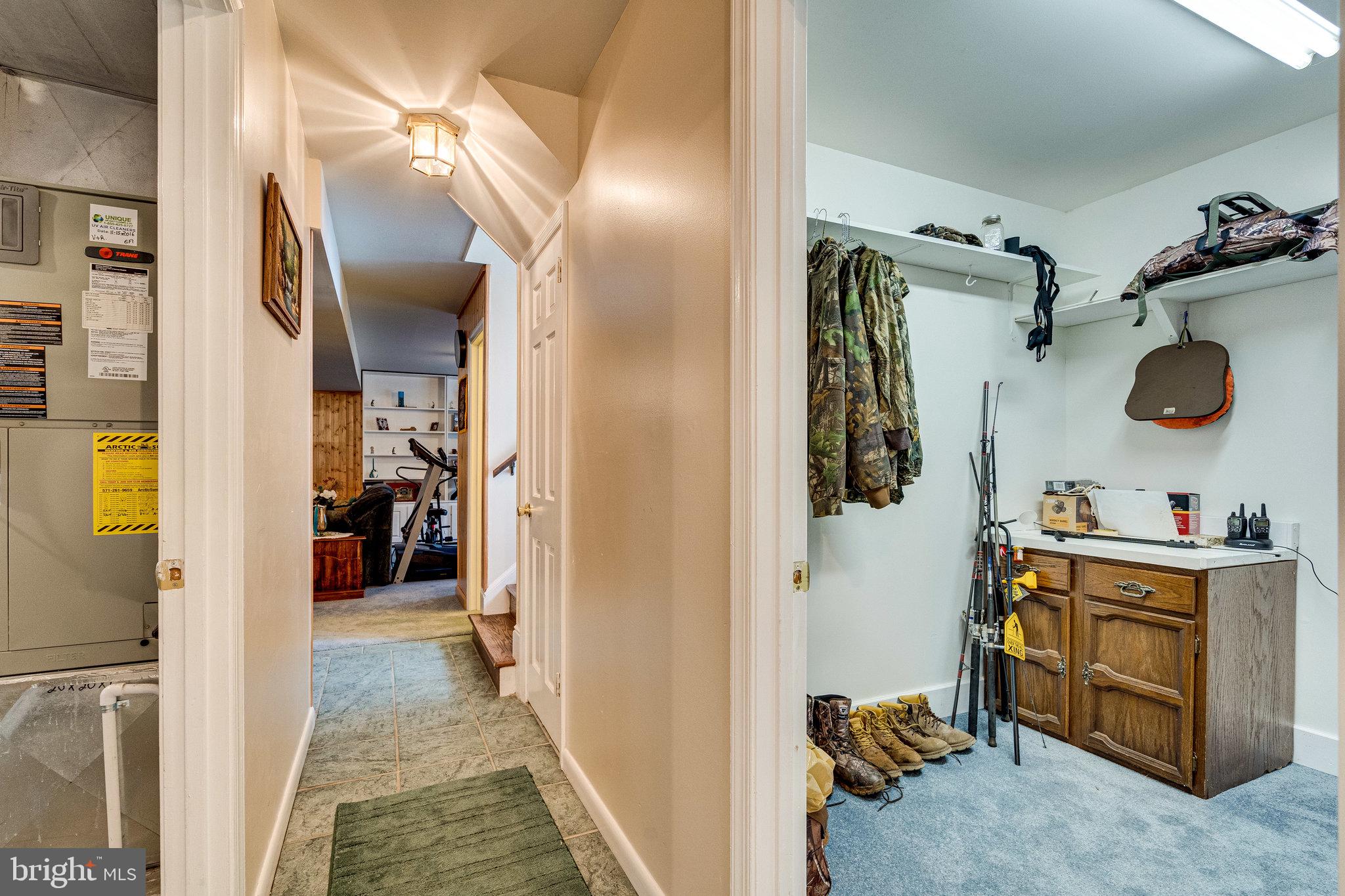 4566 Sudley Road Gainesville, VA 20155 - Photo 22 of 30 Storage room