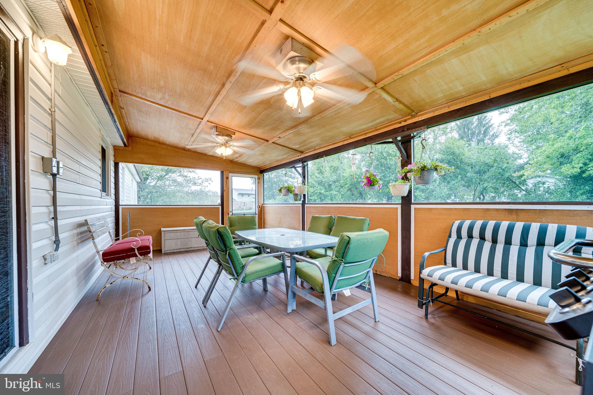 4566 Sudley Road Gainesville, VA 20155 - Photo 10 of 30 Beautiful screened in porch
