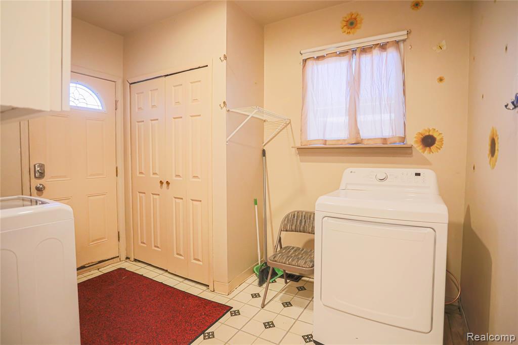 12103 Diegel Road Warren, MI 48093 - Photo 28 of 43 Gallery Image 28