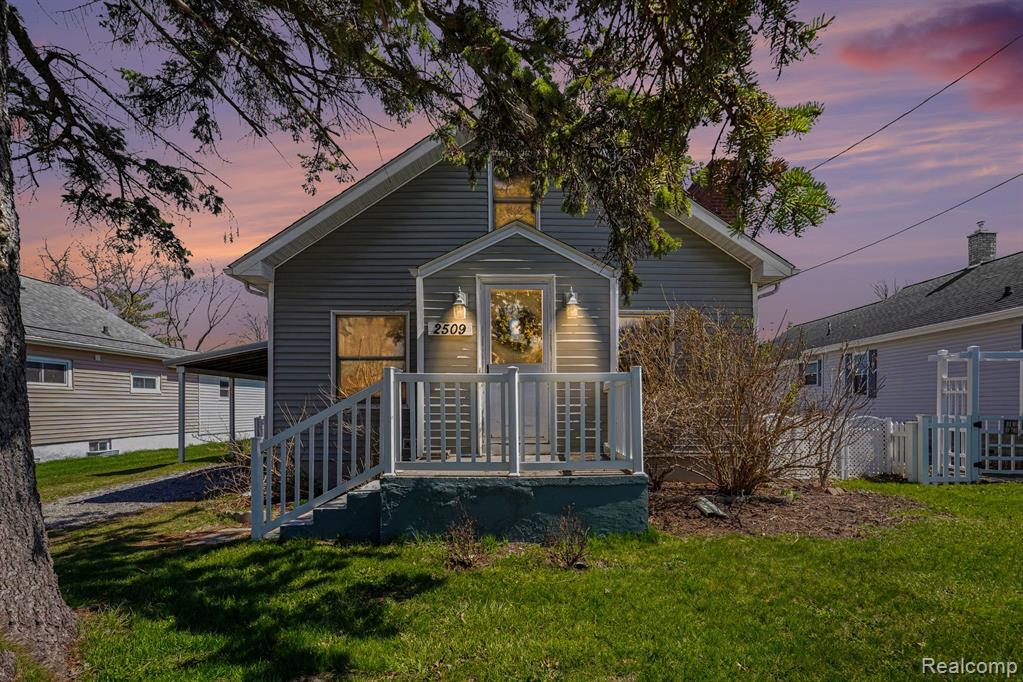 2509 South Sheridan Road Lennon, MI 48449 - Photo 2 of 27